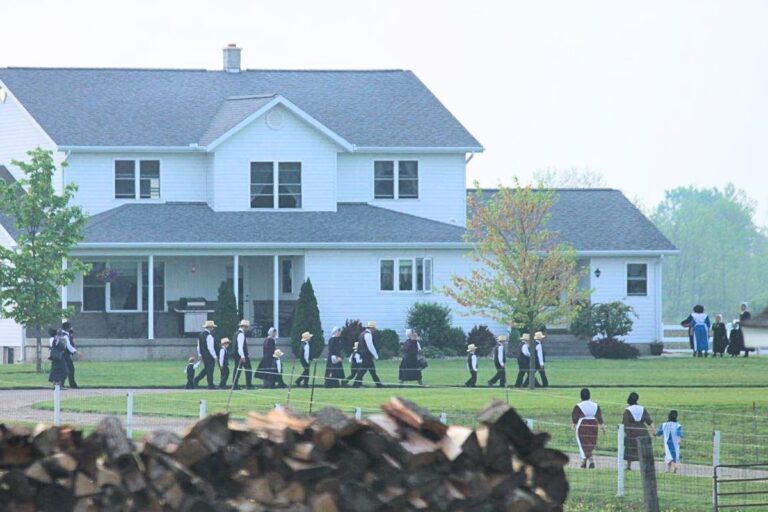 How do the Amish prepare their homes for church?