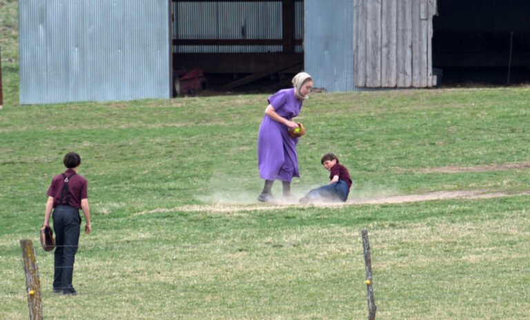 I Taught in an Amish School at Age 16 — What a Typical Day Was Really Like