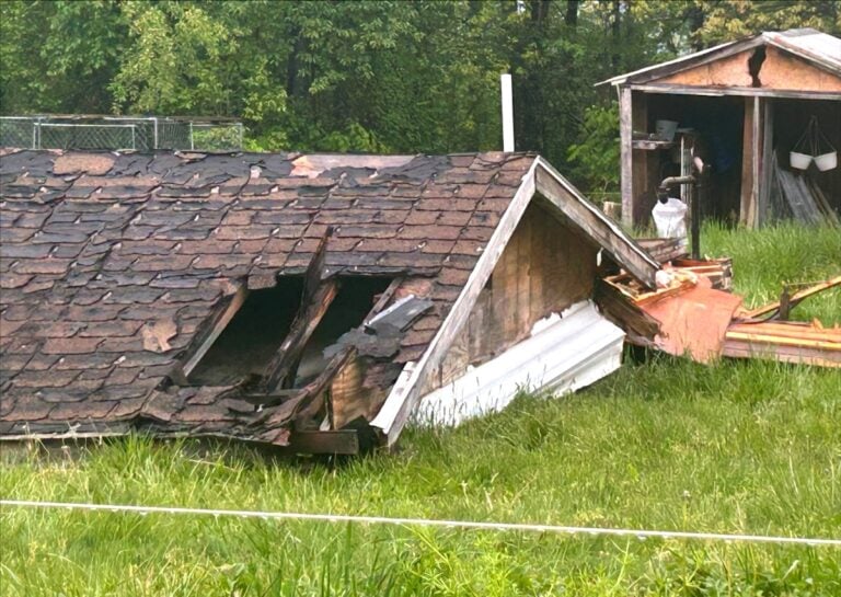 An Amish Family Was Tearing Down A Home To Replace It When The Roof Collapsed. A Man Was Pinned Underneath & Has Died