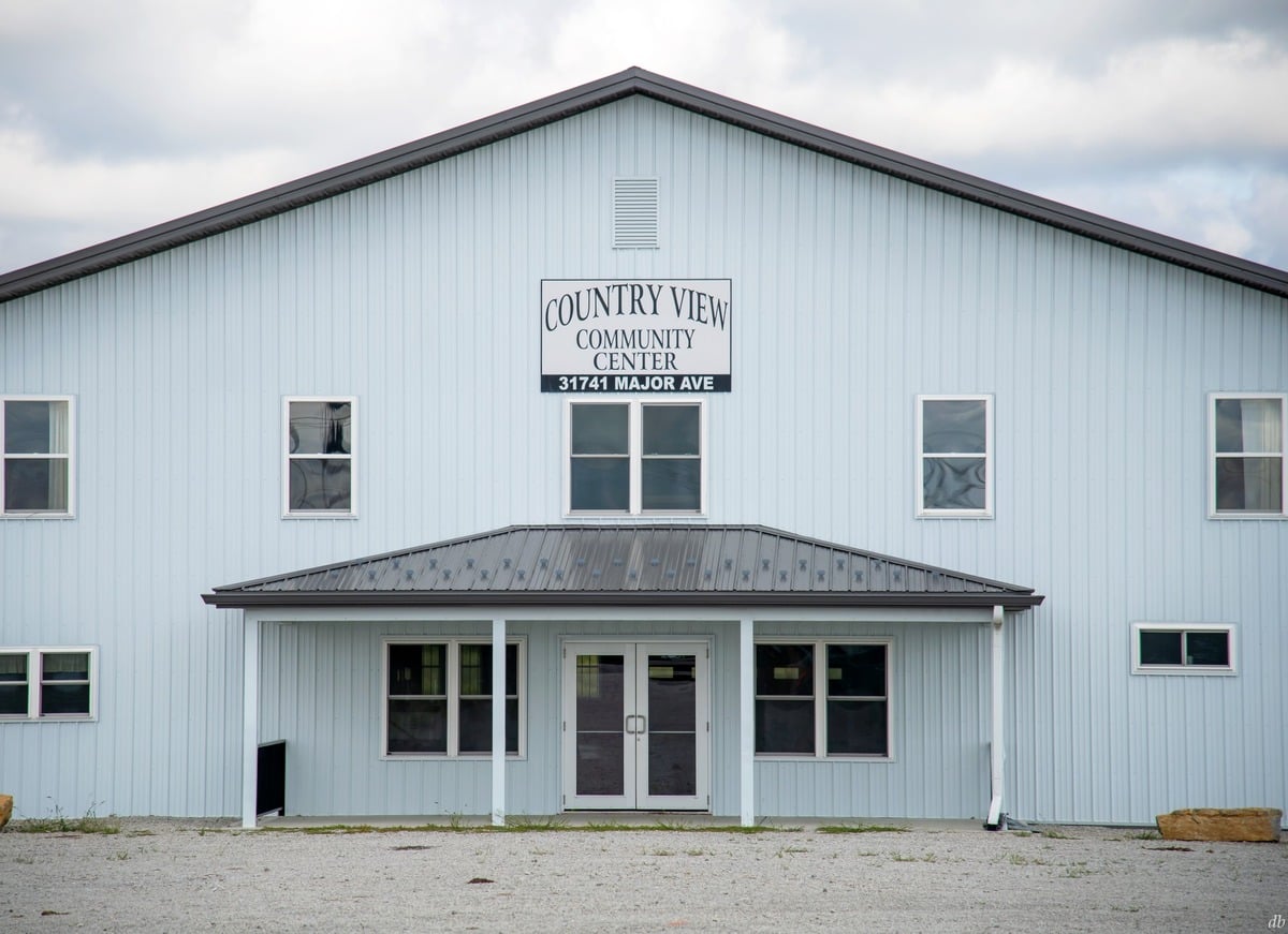 Front of Country View Community Center