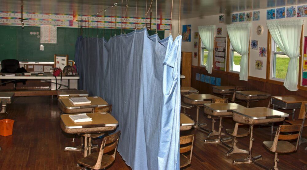 Inside An Amish Schoolhouse (21 Photos) Amish America