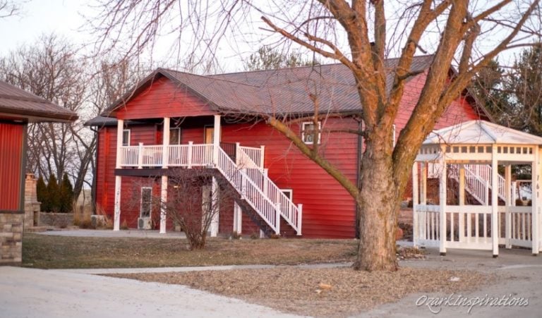 Stay On An Amish Homestead At “The Doddy House”