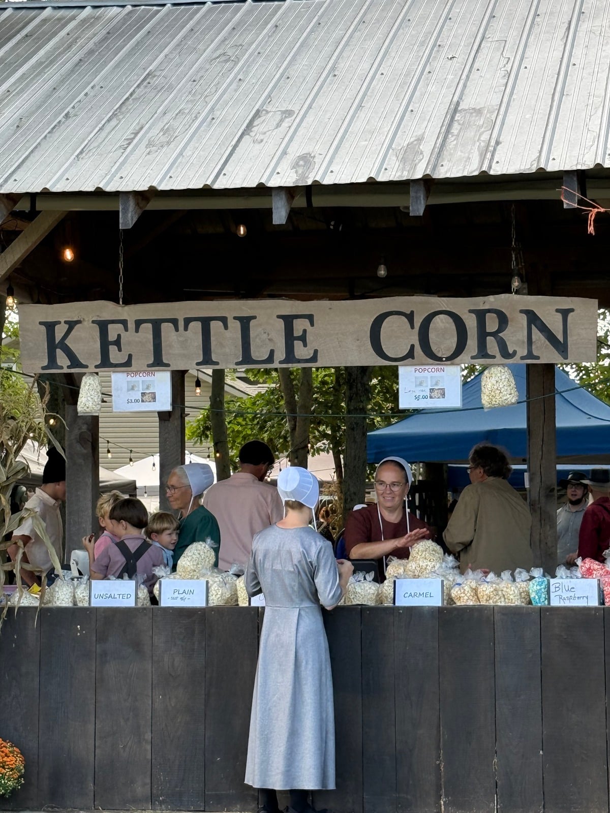 Amish women at a kettle corn stand at Rentown Old Fashion Days