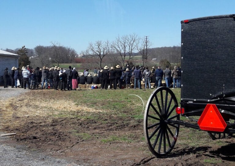 Building “Plain” Computers for Amish & Mennonites Made This Mennonite Man Unpopular